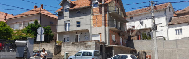 UMRO STOJAN KOJI JE ISKASAPIO ŽENU U KALUĐERICI  Osumnjičeni za ubistvo supruge izdahnuo deset dana nakon zločina