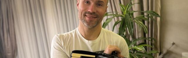 Gest vredan divljenja! Sofronijević kupio majci auto: Iznenadio ju je skupim poklonom "Da dugo voziš unučiće"