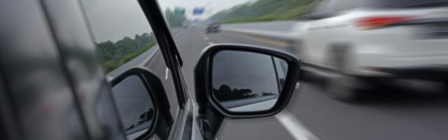 Većina vozača ne zna svrhu ove linije na bočnim retrovizorima – a može da vam spasi život