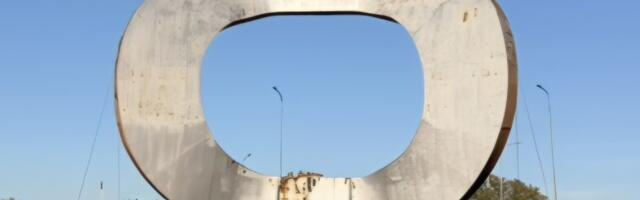 Fabrika ide u budućnost, simbol auto-industrije ostao zarobljen u zaboravu: Nije do estetike, nego do odnosa prema tradiciji i ljudima u gradu automobila