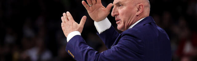 “Nisi za suđenje, idi kuvaj”: Haos u Crnoj Gori, trener Pavićević udario na damu