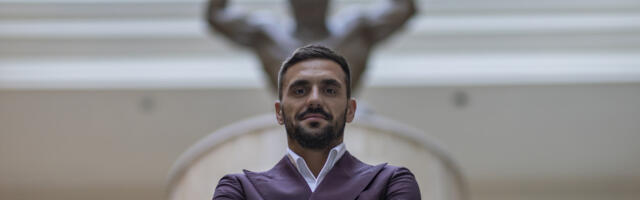 Tadić se pojavio među igračima Ajaksa i zapalio navijače: "Vidimo se!"