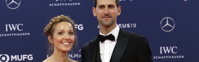 Jelena priznala: Novak se razvodi od mene šest puta dnevno!