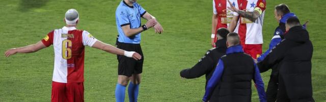 Incident na "Karađorđu"! Igrači Voše napali sudiju, pao i crveni karton (FOTO)