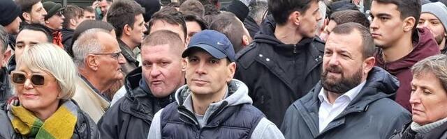 Novi DSS blokirao ulicu kod Sava Centra na 15 minuta: Srbija ustaje da režim PADNE