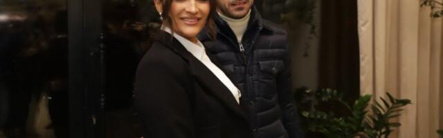 NAŠU PEVAČICU MUŽ ODVEO U STRIPTIZ BAR: Otkriveni svi detalji BURNE NOĆI!