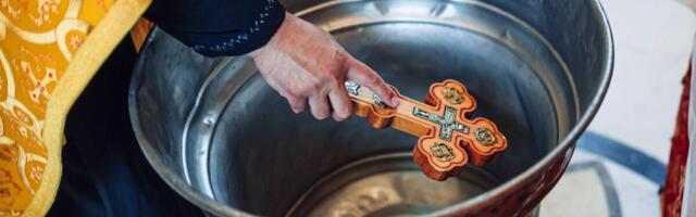 Ovih 17 reči danas izgovaraju pravi vernici: Srpska pravoslavna crkva obeležava Svete apostole