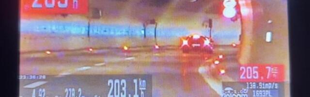 Mladić iz Plava jurio čak 203 km/h gdje je dozvoljeno 70 – odmah uhapšen