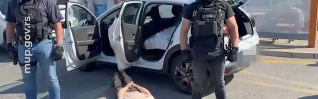 Uhapšen muškarac! Policija mu našla kilogram hašiša