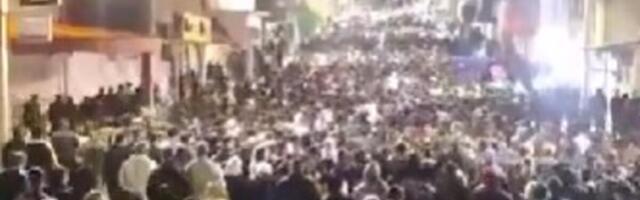 NEREDI U IRANU, PREKINUTI INTERNET I TELEFONSKE LINIJE: U toku su protesti, broje se MRTVI I RANJENI! (VIDEO)