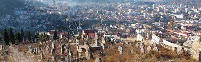 Православно гробље у Мостару  „уписано на државу” а не на СПЦ у чијем је поседу