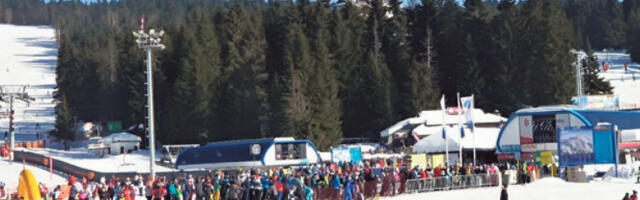 Снег са не­ба, али и из „то­по­ва” и „жи­ра­фа”