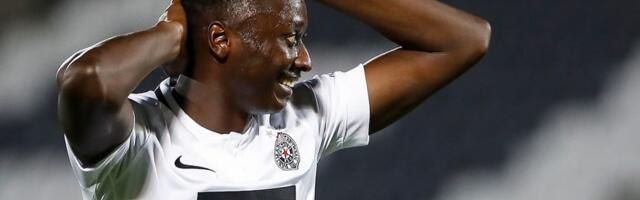 Trener Almerije posle Sadikove neuspešne „panenke“: Do smrti sam uz njega