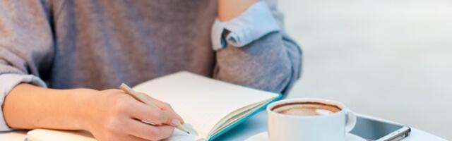 Hrvatica uči ćirilicu, ali muči je JEDNO SLOVO: Srbi je raspametili savetima - ovaj joj se posebno svideo