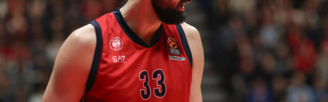 BOMBA IZ MILANA Mirotić napušta Armani?