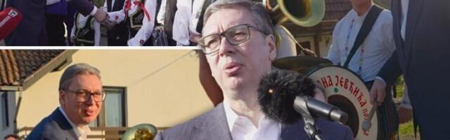 TRI KILOMETRA ASFALTA ZA SLAVICU! Trubači i slavlje u Kotraži: Pogledajte kako su Dragačevci dočekali Vučića (VIDEO)