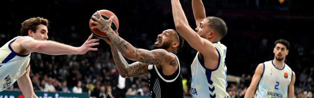 "Tuku me, vuku i guraju, a kada ja to radim to je faul": Karlik Džons o frustrirajućem sudijskom kriterijumu i derbiju: Želim da im vratimo za poraz u ABA