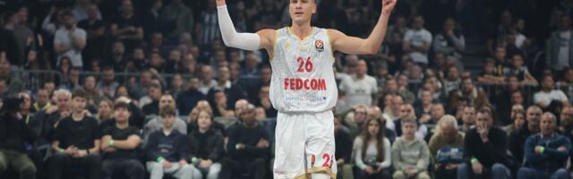 Nedović dobio ovacije voljenih navijača, pa im se obratio: "Velika greška je što sam otišao, ovde je teško"