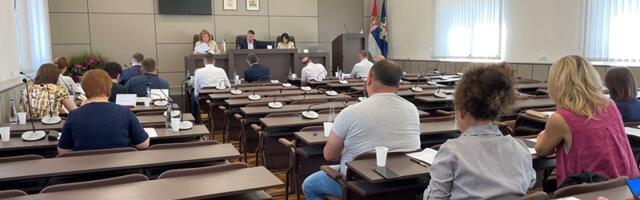 Gornjomilanovački većnici usvojili Lokalni akcioni plan zapošljavanja