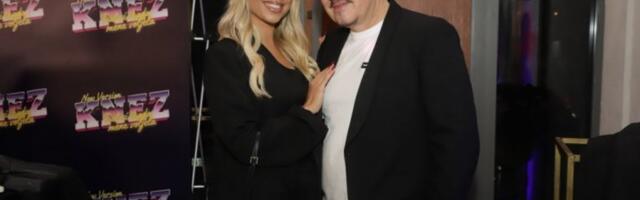 VERILA SE NAŠA PEVAČICA! Zasijao prsten na ruci Ksenije Knežević! (FOTO)