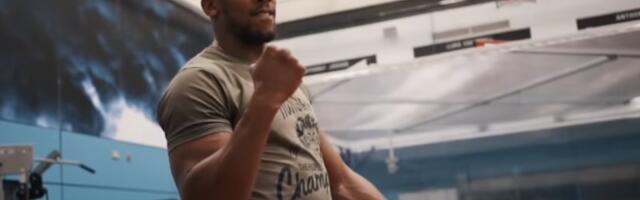 Entoni Džošua povređen, dve osobe poginule: Teška saobraćajna nesreća, džip uništen