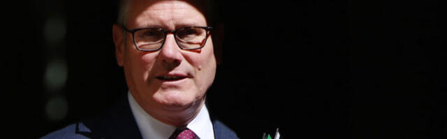Стармер одговорио Стритингу: Жао ми је што одлазите, али морамо прекинути политички хаос