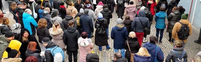 Laguna i Delfi uz studente i prosvetne radnike: U petak obustavljaju rad u celom sistemu
