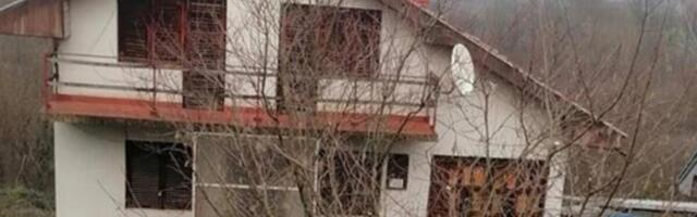 Snežana prodaje kuću od 100 kvadrata i 36 ari placa za 25.000 evra! Blizu je grada, a ima i pomoćne objekte