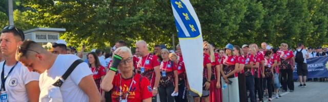 Učesnici 'Marša mira' stigli u Potočare