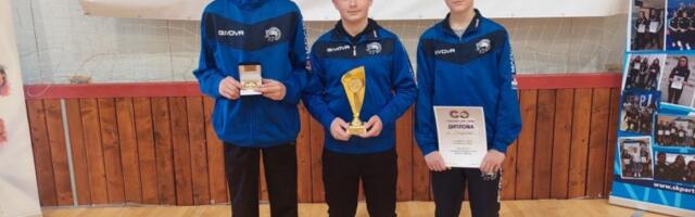 MLADI STRELCI SMEDEREVA EKIPNI PRVACI SRBIJE: Dve zlatne titule za Smederevce