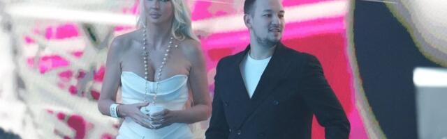 Evo kako je reagovala žena Uroša Živkovića na prisan odnos s Karleušom: Pevač progovorio
