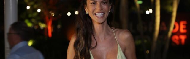 Utegla se u minić, pa pokazala grudi: Vilice padaju zbog izdanja Danijele Dimitrovske (FOTO)