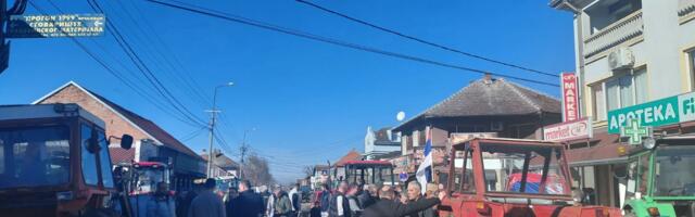 Poljoprivrednici najavljuju više blokada u raznim gradovima i mestima od 12 sati (VIDEO)