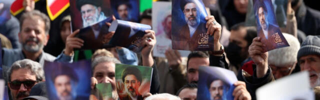 Јавна заклетва на верност новом врховном вођи Ирана