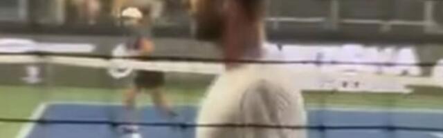 "Ludi Francuz" bacio reket van stadiona: Srbin mu je trener, a šokirao je čitave tribine!