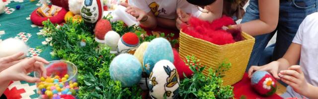 ULAZ BESPLATAN Sjajno druženje za klince: Pevači, glumci, klovnovi, maskote u Šumicama u nedelju od 11 sati i predstava "Zekin uskršnji šou"