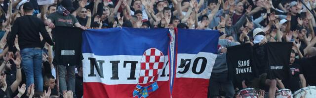 Pojavila se fotografija hrvatskih navijača pre nego što su im Delije otele zastave i obeležja