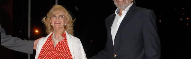 "NISAM MOGLA DA VERUJEM" Glumica otkrila ISTINU o odnosu Dragana Nikolića i Milene Dravić pre braka: Redovno OSTAJALA DO KASNO u njegovoj kući, a onda joj SAOŠTILI VEST