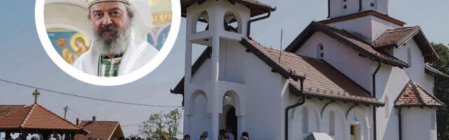 “NE PREZRIMO NIKOGA KO STRADA, VEĆ POMOZIMO BRAĆI I SESTRAMA”: Vladika Isihije na crkvenoj slavi u Tvrdojevcu