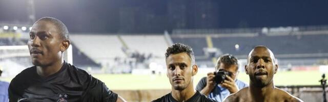 AU, ŠTA BI OVO?! Ljubimac Grobara postigao NAJSMEŠNIJI GOL (VIDEO)