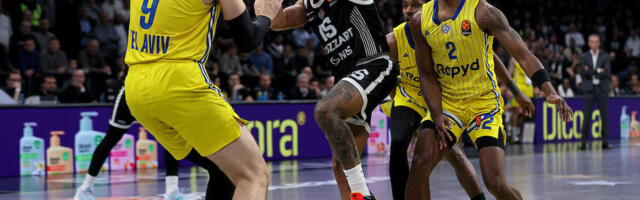 PARTIZAN RAZBIJEN NA SITNE DELIĆE! Makabi uništio crno-bele na debiju Penjaroje i Pejna (Foto)