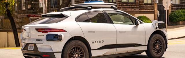 "Autonomna" taksi vozila ipak nisu toliko autonomna: Waymo priznao ko zapravo vozi