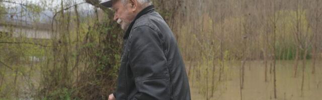 Nivo ove reke u blagom opadanju: Jedan lokalni put skroz poplavljen, a iza meštana besana noć