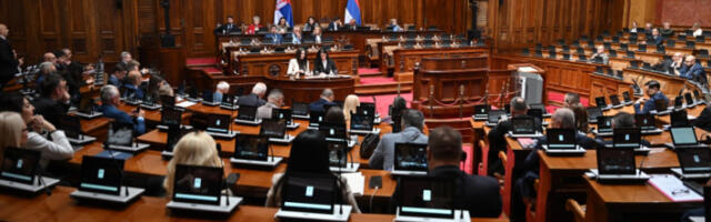 Посланици настављају расправу о изменама сета изборних закона