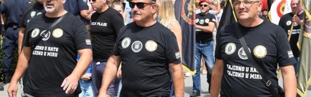 Sramotna presuda zbog pokliča "za dom spremni"! Evo kako je sud objasnio oslobađanje 13 pripadnika HOS-a