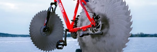 Inžinjer koji je zamenio točkove bicikle cirkularnim testerama