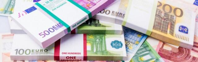 LUDILO! "Ume sa loptom" i ima dnevnicu od 150.000 dolara!
