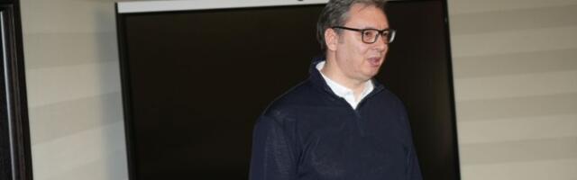 Vučić proglasio pobede u Aranđelovcu, Bajinoj Bašti, Boru, Kladovu...