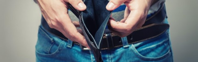 ŠTA GOD RADILI PARE BEŽE IZ VAŠEG NOVČANIKA... Odgovor je u HOROSKOPU - Evo ko ima najmanju šansu da bude BOGATAŠ!