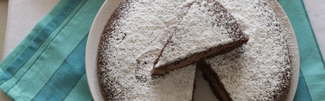 Dekadenta torta novećento je italijanska poslastica koju obožava celi svet i savršen je dodatk dobroj šolji kafe
